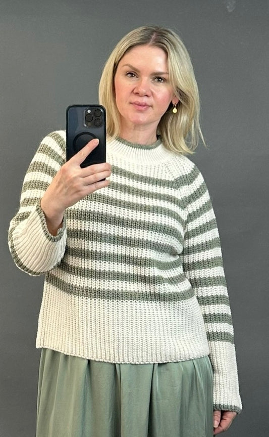 Pullover mit Streifen