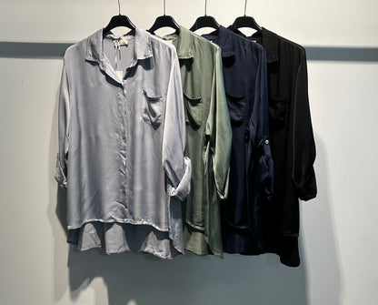 Seiden-Bluse mit Tasche und Kragen